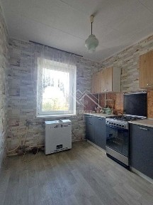 Продаж 3 кімнатної квартири з ремонтом та автономкою поряд парк та зупинка.