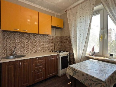 ПРОДАЖ 3 кімн. квартири, 71 кв. м.- 4 мкрн (б-р Незалежності)