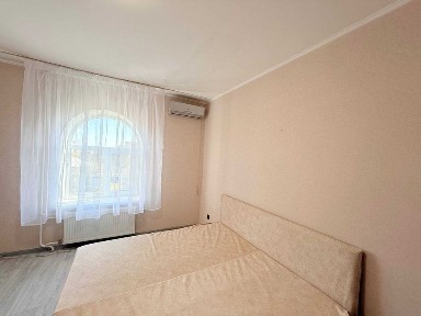 Будинок 7кімнат. 15сот. Бомбосховище. до Г. Дніпра20хв. Газ/дрова, можно під офіс