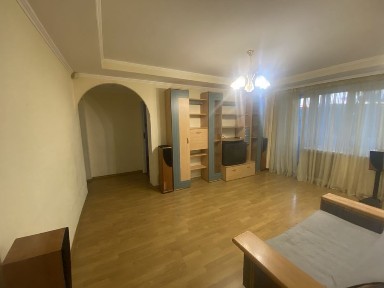 Ентузиастів 3/1.Русанівка. м.Лівобережна. Двокімнатна.