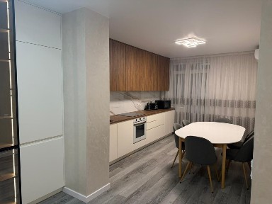 Оренда 2-кімнатної квартири 78 м², Перемоги просп., 109А