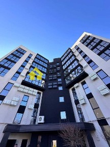 Оренда комерційного приміщення 112 кв. м. Преміальна локація, перша лінія!