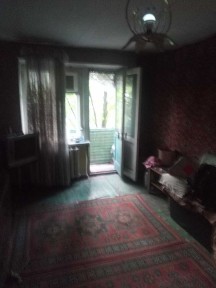 сдам двухкомнатную в центре