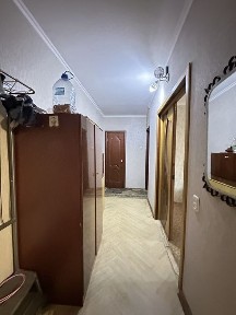 Зигіна кімнати окремі вільна парковка у дворі
