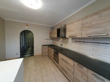 Продаж 3-к. квартири. Позняки. Григоренка, 14. Третій поверх. 2 санвузли. Генератор