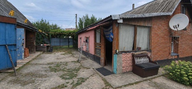 Продаж будинка біля Полтави