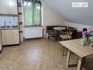 Продаж 2 поверхового будинку з балконом і ділянкою на 6 соток, 201.5 кв. м, 6 кімнат, на вул. Синьоозерна • ID 34706326