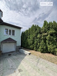 Продаж 3 поверхового будинку з гаражем і ділянкою на 9 соток, 272 кв. м, 4 кімнати, на вул. Вокзальна 17А • ID 34682799