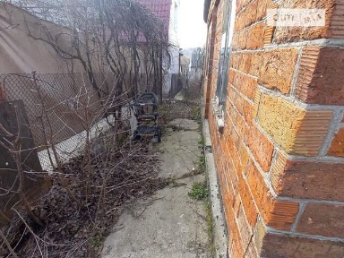 Продаж 1 поверхового будинку з гаражем і ділянкою на 7 соток, 56.4 кв. м, 3 кімнати, на вул. Скляренка Семена • ID 34576440