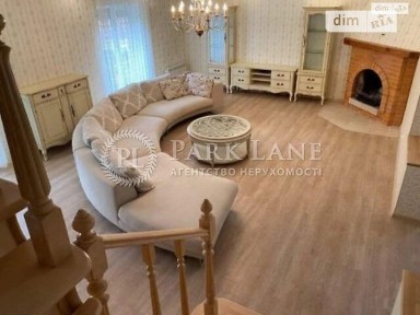 Продаж 3 поверхового будинку з гаражем і ділянкою на 4 сотки, 250 кв. м, 4 кімнати, на вул. Солом'янська 1В • ID 34574331