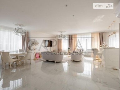 Продаж 3 поверхового будинку з ділянкою на 10 соток, 244.1 кв. м, 4 кімнати, на пров. Голосіївський • ID 34536273