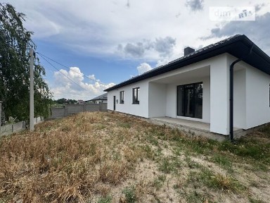 Продаж 1 поверхового будинку з гаражем і ділянкою на 7 соток, 160 кв. м, 3 кімнати, на вул. Сонячна • ID 34534624