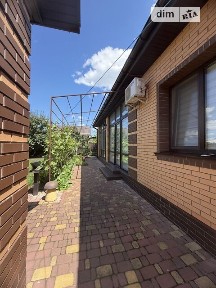 Продаж 2 поверхового будинку з гаражем і ділянкою на 6 соток, 140.5 кв. м, 5 кімнат, на вул. Юності • ID 34531435