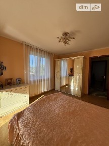 Продаж 2 поверхового будинку з гаражем і ділянкою на 7 соток, 172.9 кв. м, 5 кімнат, на вул. Василя Стуса 61 • ID 34526690