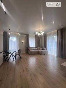 Продаж 2 поверхового дуплекса з ділянкою на 2 сотки, 118 кв. м, 4 кімнати, на вул. Приозерна • ID 34514113