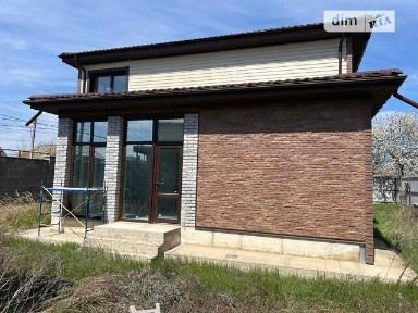 Продаж 2 поверхового будинку з верандою і ділянкою на 5 соток, 240 кв. м, 5 кімнат, на вул. Соборна • ID 34510562