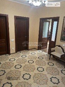 Продаж 3 поверхового будинку з гаражем і ділянкою на 5.9 сотки, 395 кв. м, 7 кімнат, на вул. Сучасна • ID 34496814