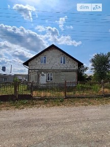 Продаж 2 поверхового будинку з опаленням і ділянкою на 23.5 сотки, 95 кв. м, 4 кімнати, на вул. Центральна • ID 34481458
