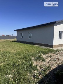 Продаж 1 поверхового будинку з ділянкою на 5 соток, 81.4 кв. м, 3 кімнати, на вул. Світла • ID 34473678