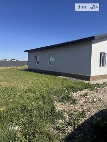 Продаж 1 поверхового будинку з ділянкою на 5 соток, 81.4 кв. м, 3 кімнати, на вул. Світла • ID 34473678