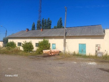 Багатофункціональний майновий комплекс / АТП 1138 м² (смт Глибока)