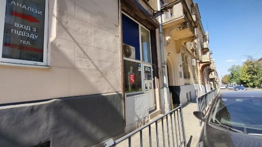 Пропоную в оренду фасадне приміщення по вул Чупринки