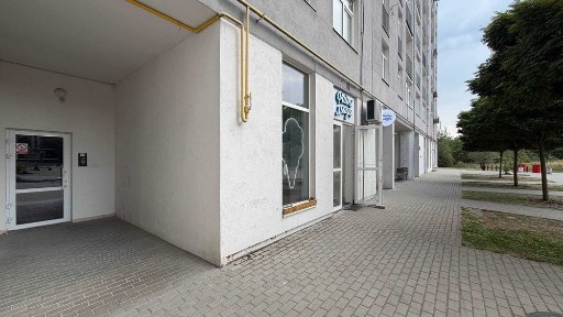 Здається в довготривалу оренду комерційне приміщення у ЖК «Америка» за адресою: вул. Янева, 19