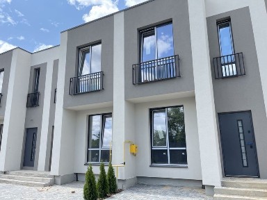 Продаж Таунхаусу в стилі Хайтек !