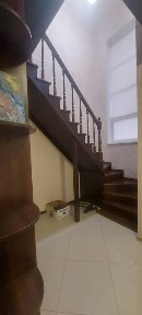 Продається двоповерховий котедж з меблями