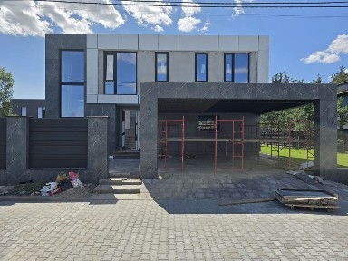 Будинок з цегли 230 м2 з басейном є газ 8 соток землі км Нова Ходосівка 8 км Київ поруч Лісники Козин Романків