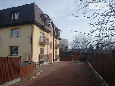 Вул Київська здам 2 к квартиру ремонт місце для авто свій двір
