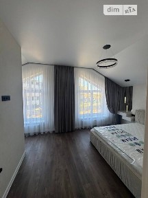 Продаж 2 поверхового таунхауса з ділянкою на 1.25 сотки, 120 кв. м, 4 кімнати, на вул. Лазурна • ID 34711849