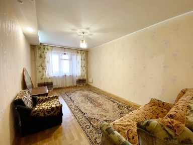 Продаж 1-кімнатної квартири 42.2 м², Лазурна вул.