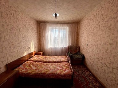 Продаж 2-во кімнатної квартири | пр. Лушпи