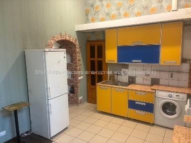 Продам 1к квартиру с ремонтом 40 кв. м вблизи от Центра М65