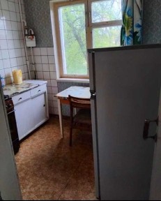 Продам 1кв Нові Будинки метро Палац спорту