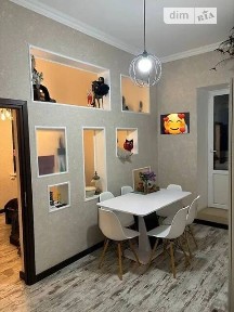 Продаж 2к квартири 70 кв. м на вул. Колонтаївська • ID 34711705