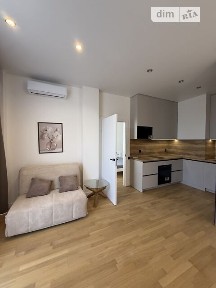 Продаж 1к квартири 47 кв. м на вул. Софіївська 1Б • ID 34711219
