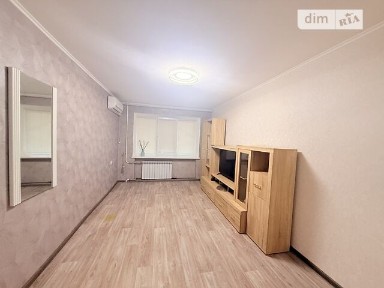 Продаж 1к квартири 30 кв. м на вул. Євгенія Логінова • ID 34711181