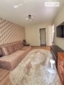 Продаж 1к квартири 31.6 кв. м на вул. Космонавтів 104 • ID 34710930