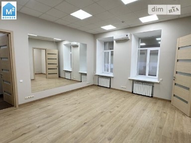 Продаж офісного приміщення 59.45 кв. м. на 1 поверсі на вул. Левандовська 8, чотириповерхова будівля • ID 34277688