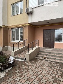 Продаж офісного приміщення 140.8 кв. м. на 1 поверсі на вул. Симоненка 4, дев'ятиповерхова будівля • ID 34206550