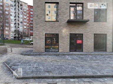 Шухевича Романа вулиця, район Північний, Рівне, вул. Шухевича Романа, триповерхова будівля • ID 33872333