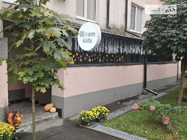 Академіка Лебедєва вулиця, мікрорайон Феофанія, район Голосіївський, Київ, метро Теремки, вул. Академіка Лебедєва 1 корпус 5, п'ятиповерхова будівля 33646502