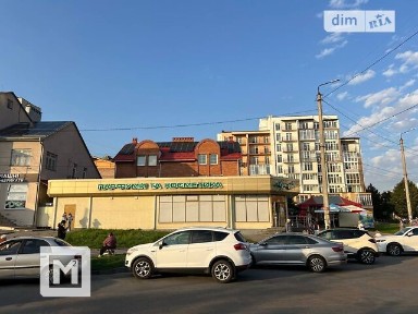 Продаж офісного приміщення 218 кв. м. на 2 поверсі на вул. Залізняка Максима 4/2, триповерхова будівля • ID 33576219