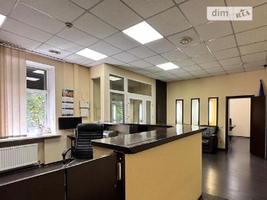 Продаж офісного приміщення 326.3 кв. м. на 1 поверсі на просп. Валерія Лобановського 57А, п'ятиповерхова будівля • ID 33395990