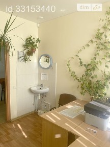 Продаж офісного приміщення 122.3 кв. м. на 2 поверсі на просп. Романа Шухевича 2А, двоповерхова будівля • ID 33153440
