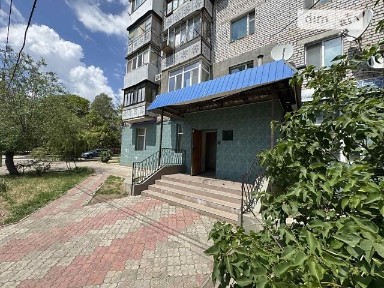 Продаж офісного приміщення 223 кв. м. на 1 поверсі на вул. Гонгадзе Георгія 28, п'ятиповерхова будівля • ID 33133250