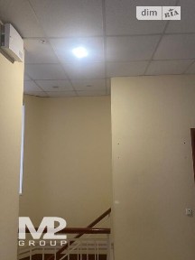 вулиця Антоновича, мікрорайон Нова забудова, район Голосіївський, Київ, метро Олімпійська, вул. Антоновича, триповерхова будівля • ID 32992623