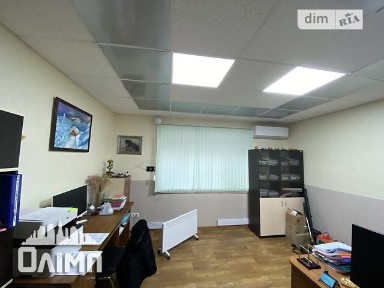 Продаж офісного приміщення 92 кв. м. на 0 поверсі на вул. Героїв Крут, дев'ятиповерхова будівля • ID 32651729